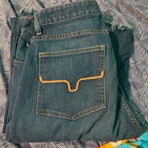 Women’s Lola raw hem kimes jean